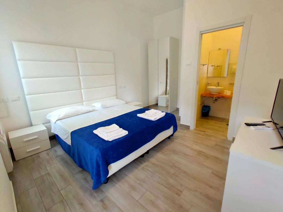 Hotel Artemide Mare Paestum Habitación foto