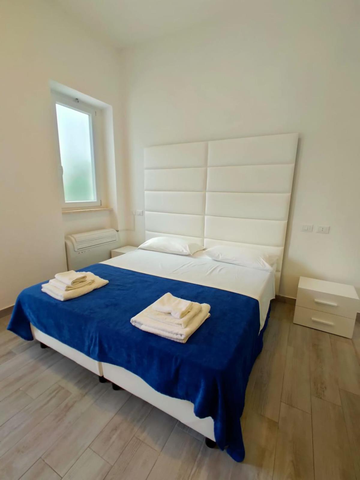Hotel Artemide Mare Paestum Habitación foto